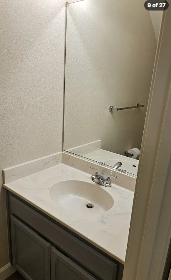 1287 Eardley Ave - Photo 5 of 17