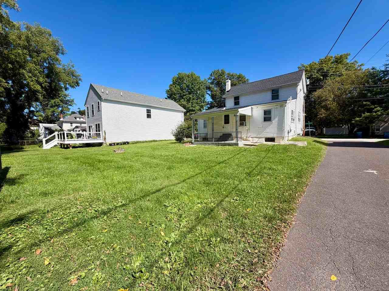 1014 Trewellyn Ave - Photo 3 of 26