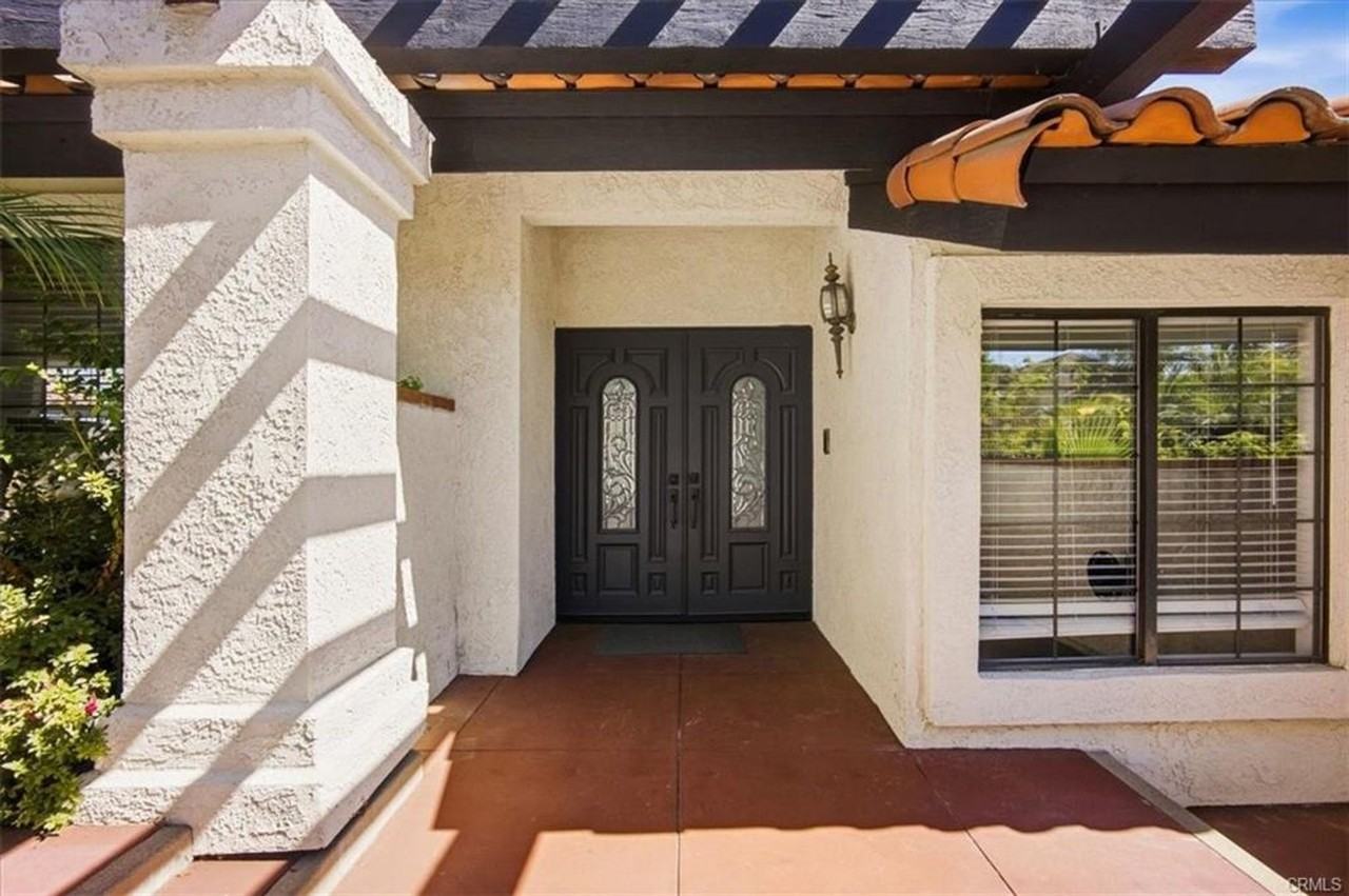 5087 Granada Ct - Photo 5 of 50