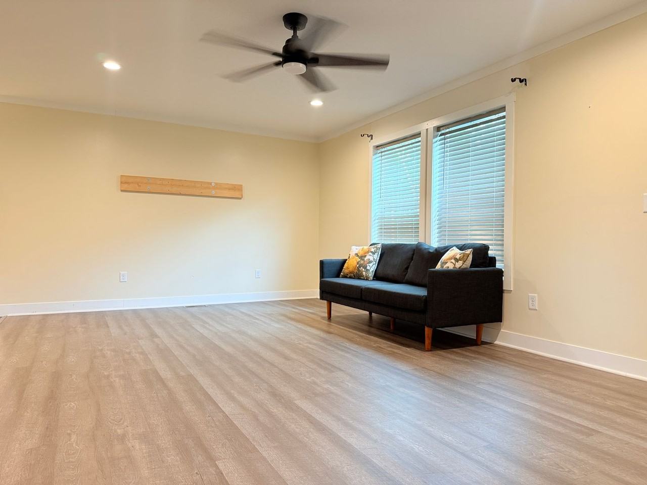 19050 Savannah Rd - Photo 4 of 13