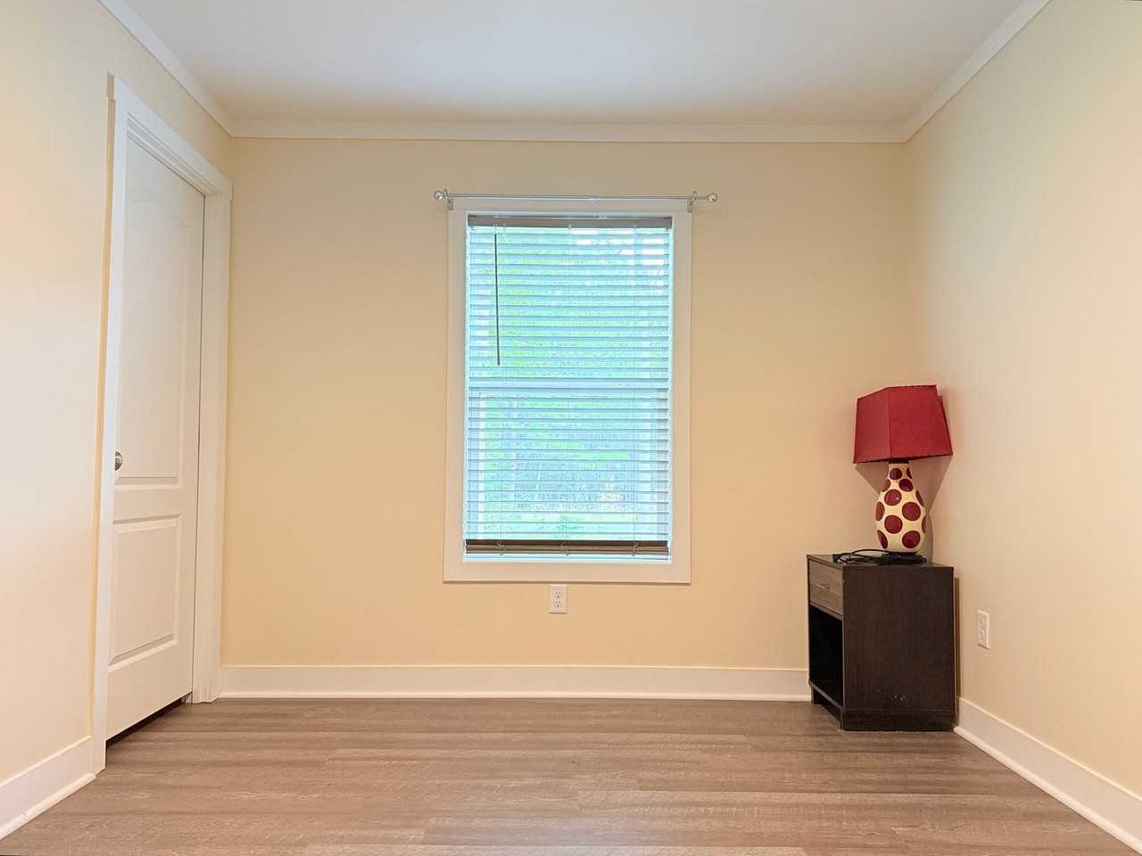 19050 Savannah Rd - Photo 7 of 13
