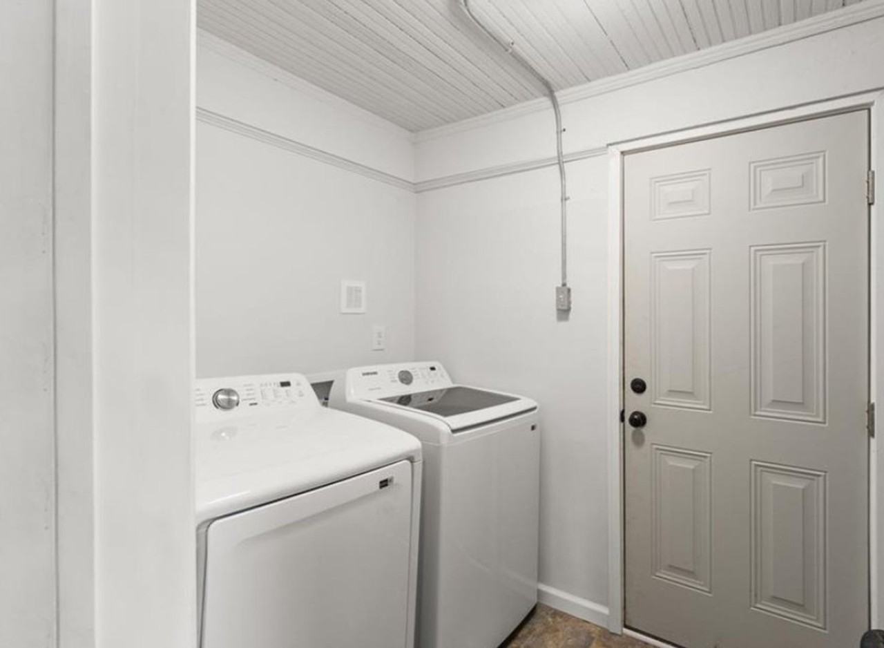 222 Elm St - Photo 3 of 6