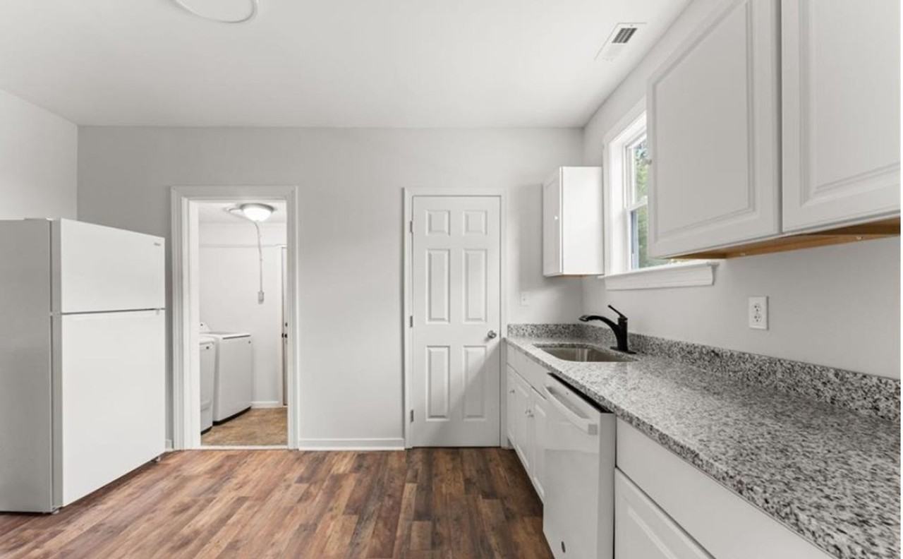 222 Elm St - Photo 4 of 6