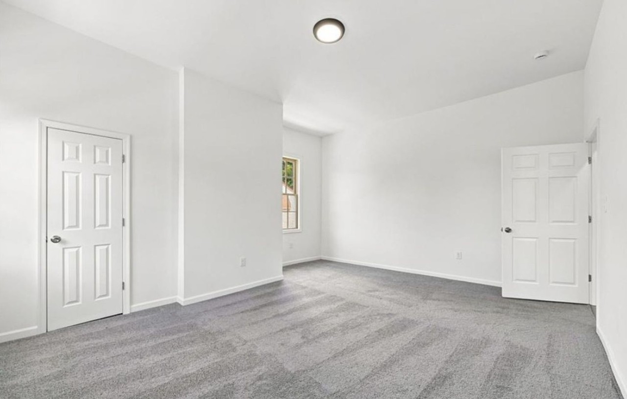104 E Fillmore St - Photo 3 of 7
