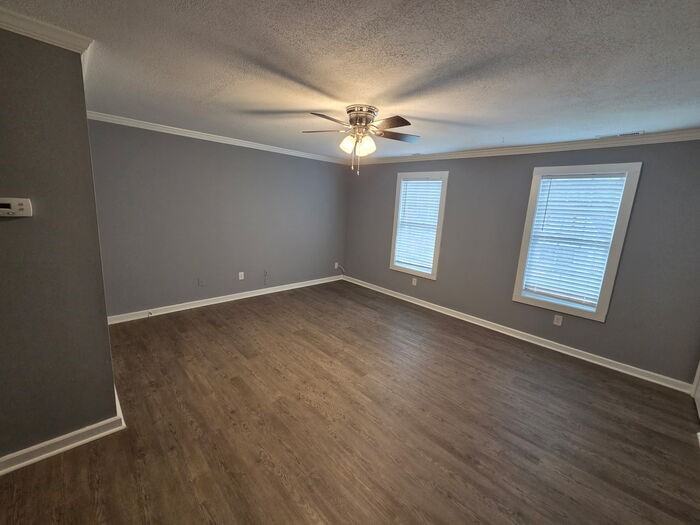 309 Bell St #4 - Photo 2 of 14
