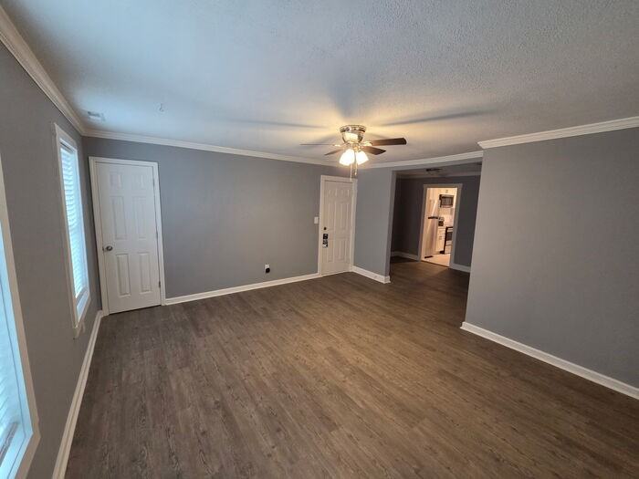 309 Bell St #4 - Photo 3 of 14