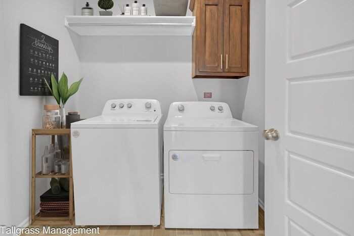 4322 W Union St - Photo 6 of 45