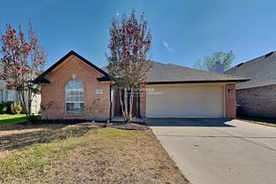 8908 Saranac Trl - Photo 1 of 1