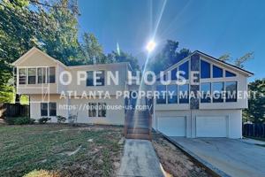 featured image of 749 Maggie Ct Nw