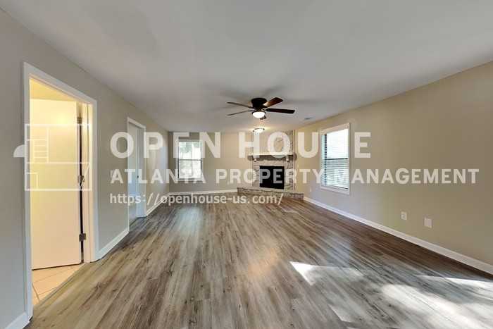 749 Maggie Ct Nw - Photo 7 of 23