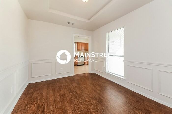 2605 Silverthorne Dr - Photo 5 of 16
