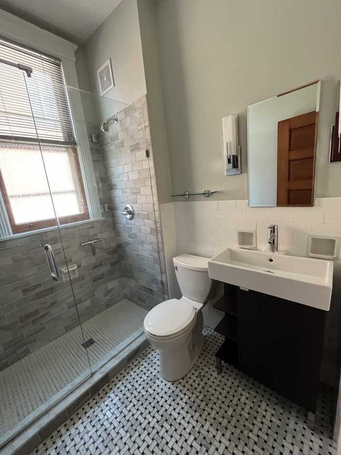 502 Madison Ave #2 - Photo 7 of 11