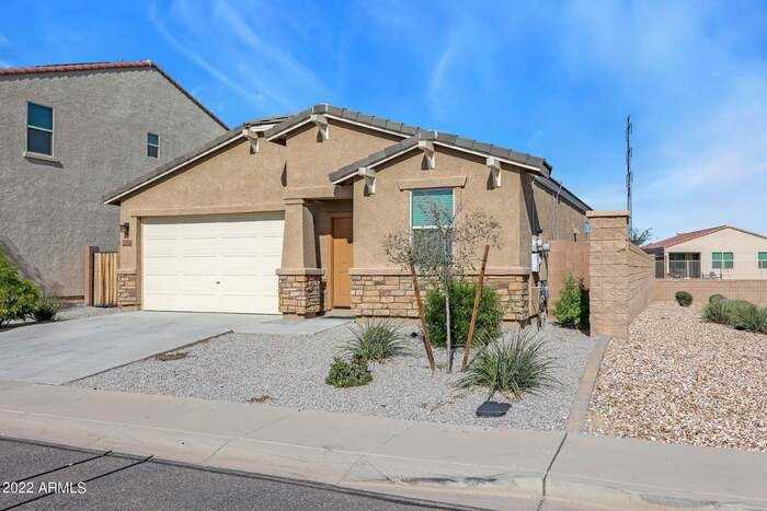 23708 W Watkins St - Photo 2 of 45