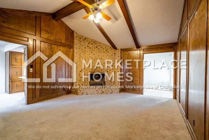 4721 W Dengar Ave - Photo 2 of 7