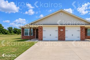 3909 E Thomas St #A - Photo 1 of 1