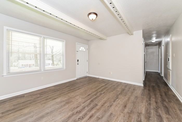 105 Hidden Pines Dr - Photo 3 of 15