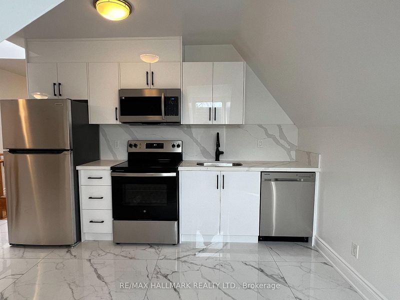 61 Cecil Street #3 - Photo 2 of 9