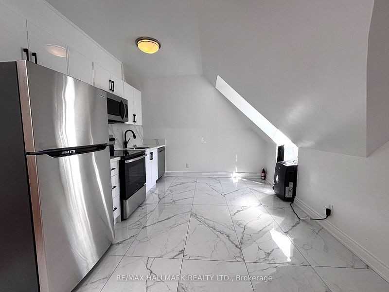 61 Cecil Street #3 - Photo 3 of 9