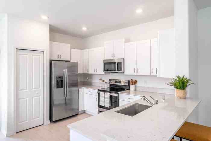 16656 Ancient Mariner Ln - Photo 6 of 45