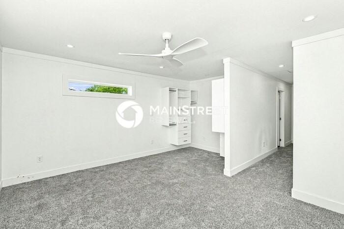 1059 E Oleander St - Photo 5 of 18
