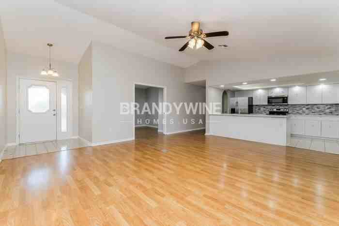 12497 Harper St - Photo 5 of 25