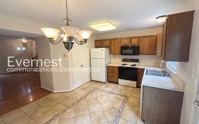 1764 Tiger Lily Cir - Photo 7 of 25