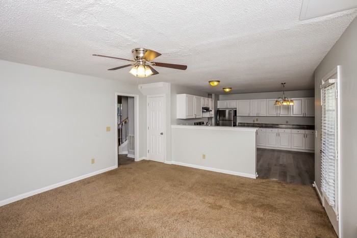 108 Majestic Dr - Photo 6 of 11