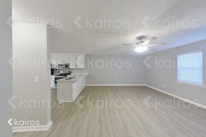 217 Fawn Dr - Photo 2 of 33