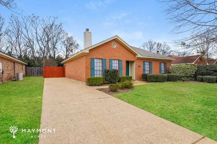 7525 Copperfield Dr - Photo 2 of 3