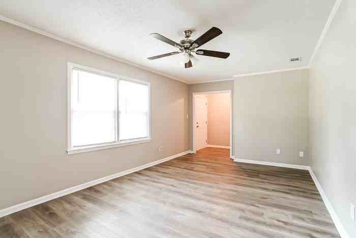6613 Elm Forest Dr - Photo 4 of 12