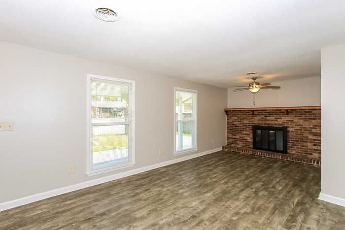 2861 Glenn Hills Cir - Photo 4 of 13