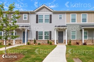 featured image of 444 Hawthorn Trl