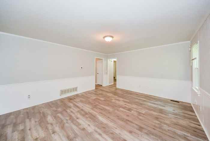 118 Bickleigh Rd - Photo 2 of 10