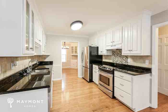109 Woodgreen Dr - Photo 6 of 12