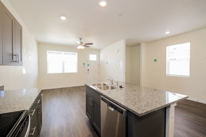 13520 Oneida Ln - Photo 6 of 16