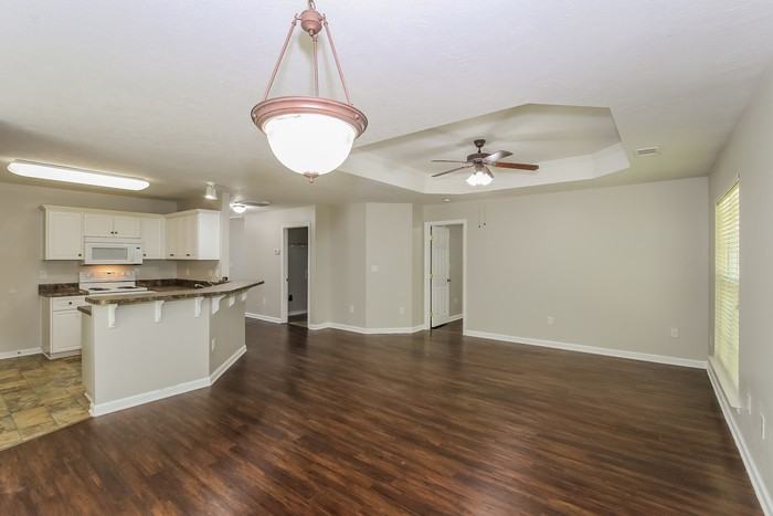 339 Belair Rd - Photo 3 of 10