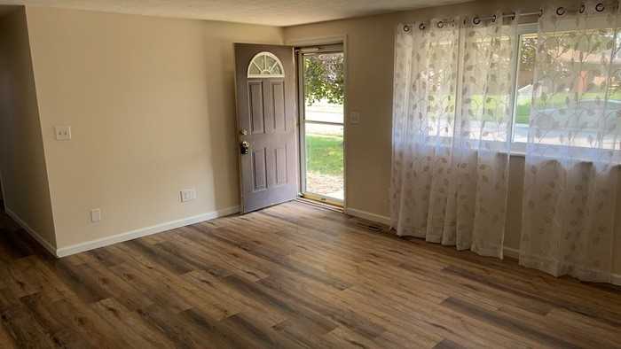 6505 Alter Rd - Photo 7 of 23