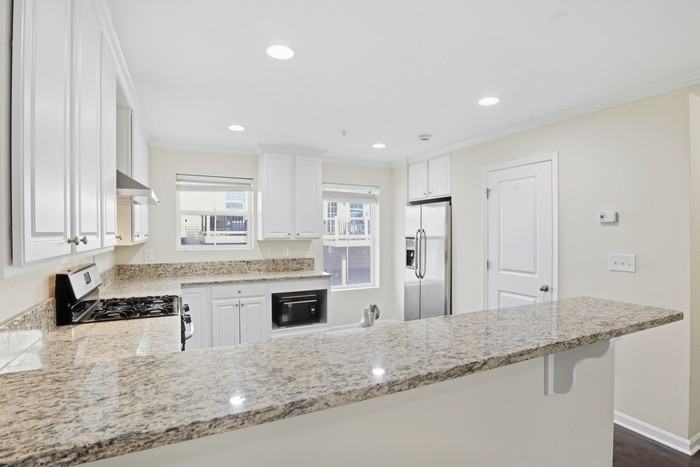 4626 Dillon Pl - Photo 6 of 25