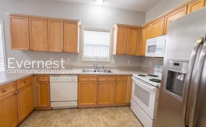145 Village Dr - Photo 5 of 25