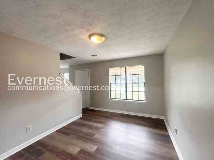 276 Windemere Way - Photo 7 of 22