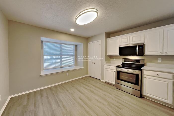 5615 Alicante Dr - Photo 6 of 21