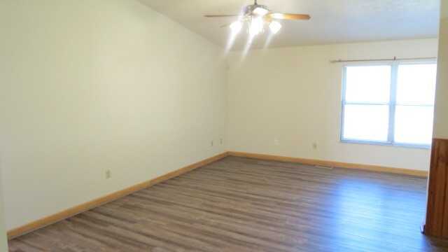 1008 Tobi Dr - Photo 2 of 15