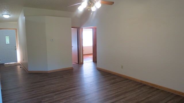 1008 Tobi Dr - Photo 7 of 15