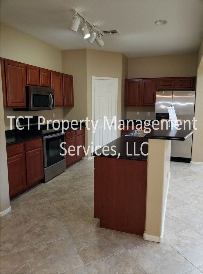 2924 E Crescent Way - Photo 5 of 20