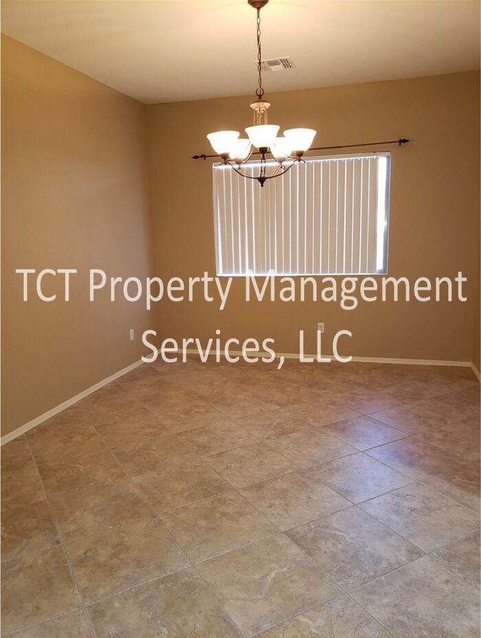 2924 E Crescent Way - Photo 6 of 20