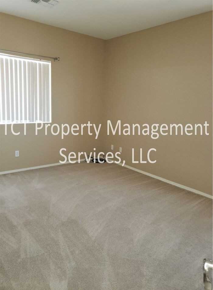 2924 E Crescent Way - Photo 7 of 20