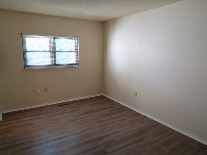 2823 Marigold Ave - Photo 7 of 14