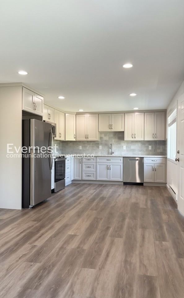 16601 161st Ave Se #B - Photo 3 of 16