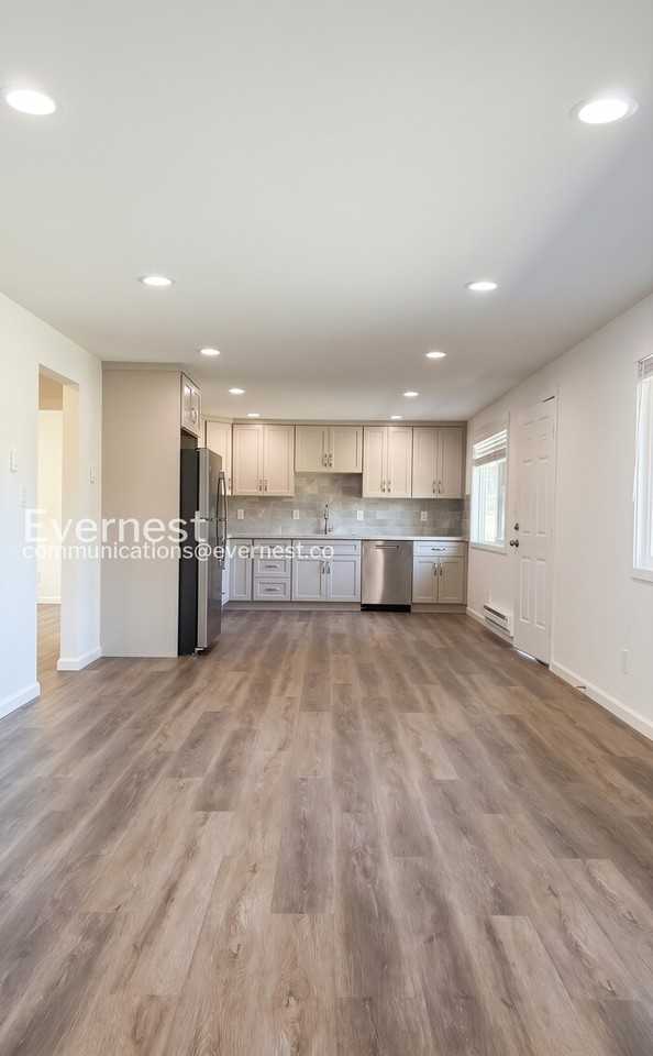 16601 161st Ave Se #B - Photo 4 of 16