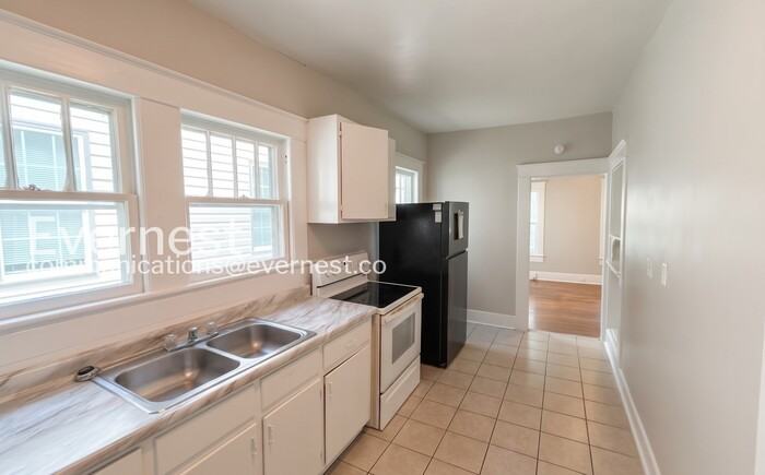 4232 Terrace S - Photo 4 of 21